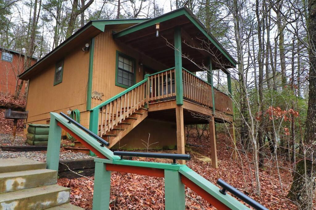 Alpine Mountain Sweetheart Cabin Jacuzzi #6 Helen Luaran gambar